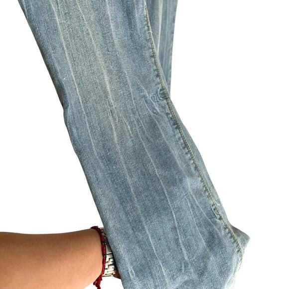 L.E.I Women's Y2K Ashley Lowrise Bootcut Jean Light Wash Embelished Size 13 - Picture 4 of 11